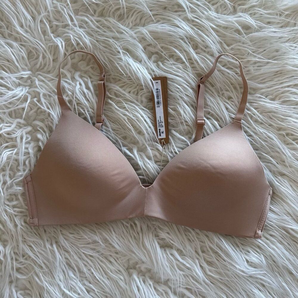 Skims Wireless Form T-shirt Bra Clay Size 32DD